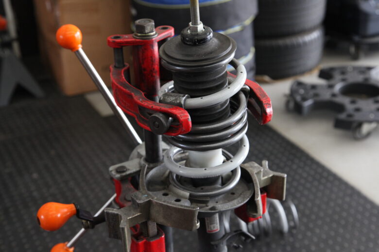 オーラニスモ FE13 タナベ GT FUNTORIDE SPRING取り付け