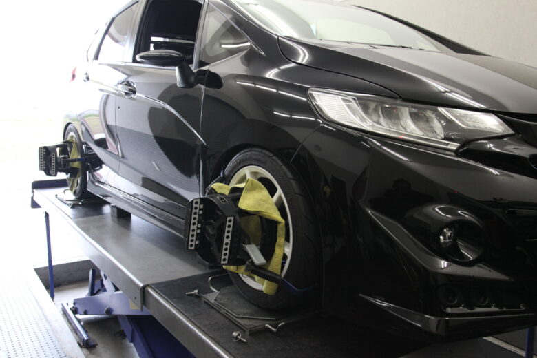 GK5 フィット 四輪アライメント