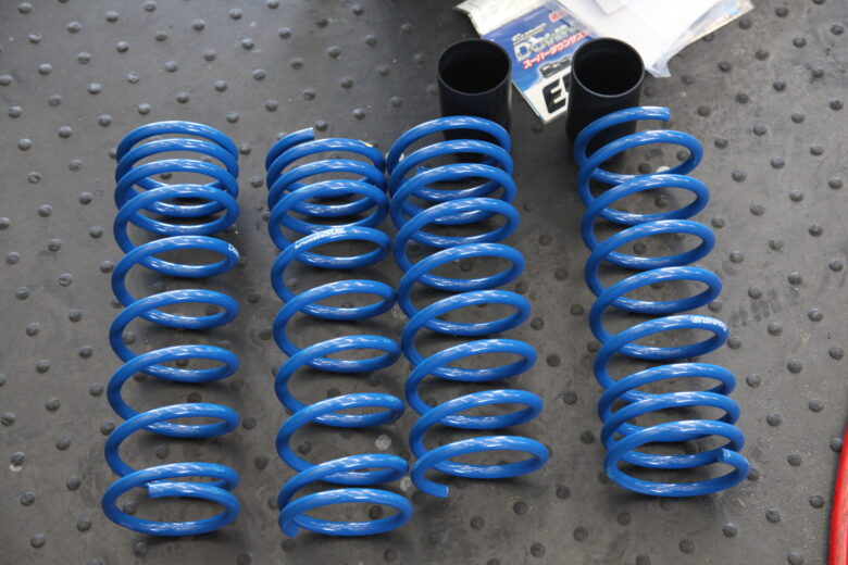 ムーブ LA150S エスペリアダウンサス取り付けと四輪アライメント