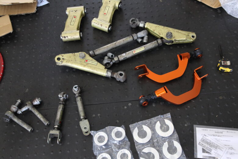 スカイライン BNR32 前後アーム交換と四輪アライメント