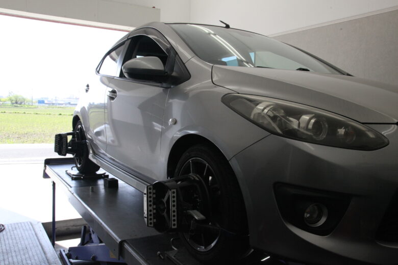 デミオ DE5FS 1G締めと四輪アライメント