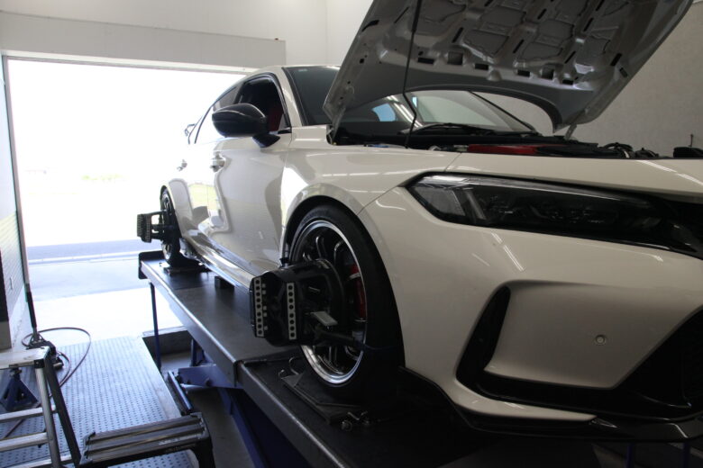 シビック FL5 四輪アライメント