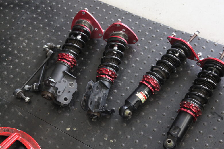 86 ZN6 ブリッツ車高調取り付けと四輪アライメント