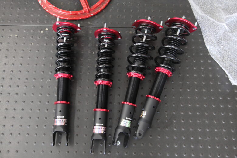 ロードスター ND5RE ブリッツ車高調取り付けと四輪アライメント
