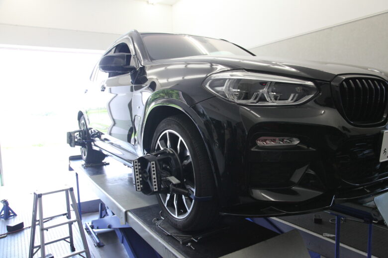 BMW X3 四輪アライメント