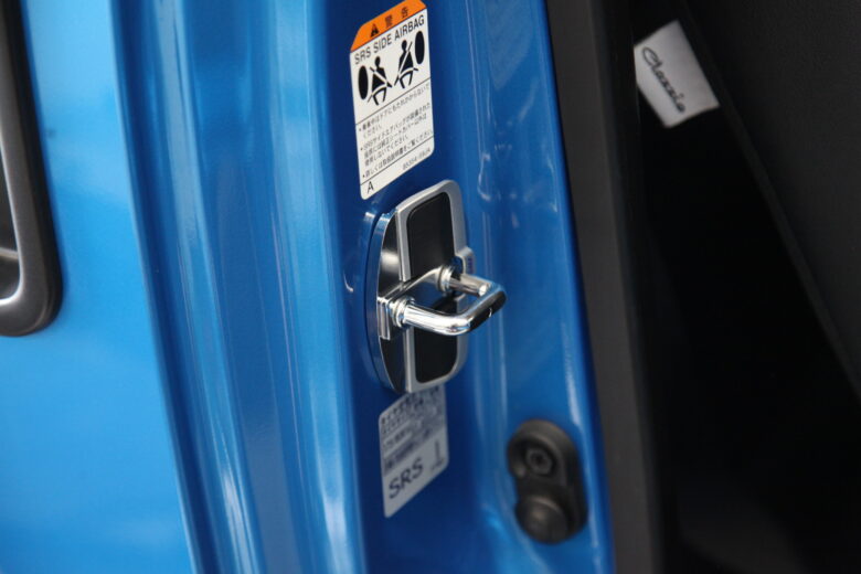 ジムニー JB64W マフラー、ドアスタビライザーなど交換