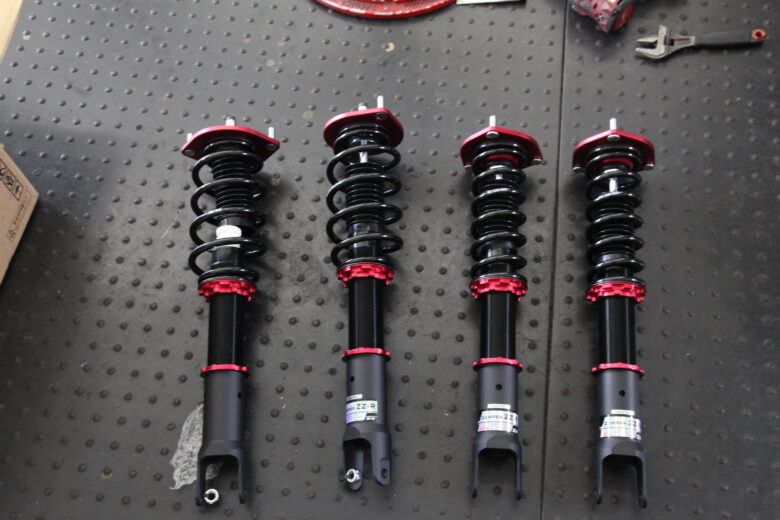 ロードスター ND5RE ブリッツ車高調 ZZ-Rダンパー取り付けと四輪アライメント